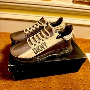 DKNY Womens Tokyo B/W Lace-Up Athletic & Training Shoes Sz US 8.5